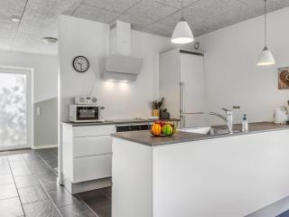 Holiday Home Hunding - 2-5km from the sea by Interhome - 1