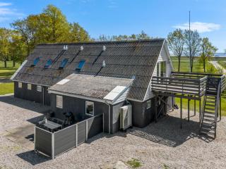 Holiday Home Ilsebeth - 400m from the sea by Interhome - 2