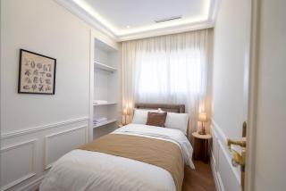 Iberia Urban Center 8 - 5