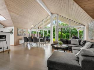 Holiday Home Mika - 800m from the sea by Interhome - 4