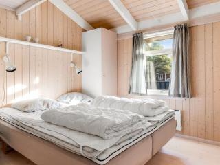 Holiday Home Siegfried - 400m from the sea by Interhome - 9