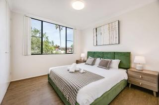 Harbour View Retreat City Access Local Charm - 6