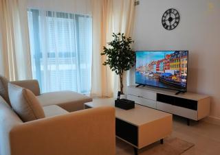 Modern 1BR Gem on Reem Island - 3