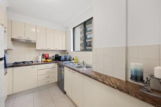 The Relaxation CBD w Parking Desk Gym Pool - 2