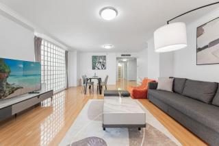 The Interlink CBD w Parking Desk Gym Pool - 0