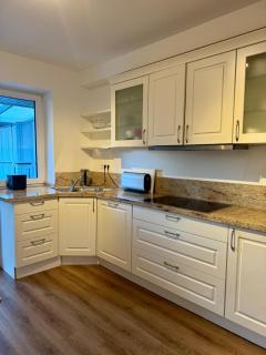 Schöne Wohnung 1 - 3