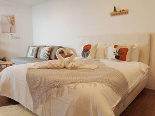 Vintage style Jomtiean355 - 5