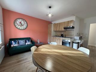 Functional apartment in center of Craponne - 4