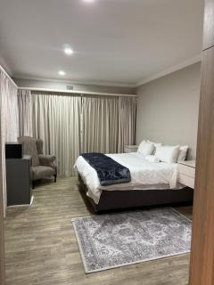 BEE Boutique Lodge - 2