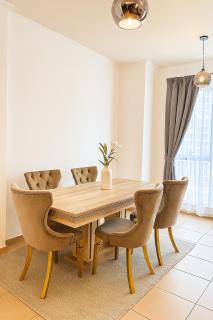 The residences 1 - Luxury 1BR apt in Downtown Dubai - 2 mins walk to Burj Khalifa & Dubai Mall - 5