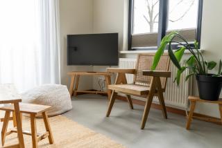 Van Heeckeren City Centre Studios Nes - 1