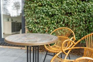 Van Heeckeren City Centre Studios Nes - 2