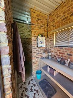 The 19th Hole Rustic Cabin - 8