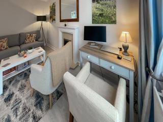 Rubby Banks Retreat - 6