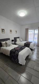 Middelburg Guesthouse - 7