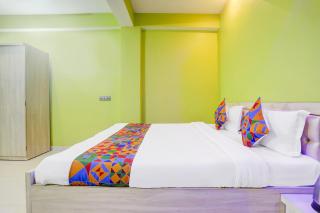 FabHotel Avante Palace - 2