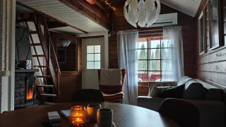 Lapland Aurora Riverside - 9