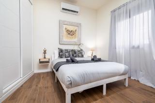 Spacious Independent House Central Area - 4