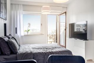 Studio super central, climatisé balcon avec vue - 6