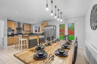 Spacious 5 Bed House in Reading by Amber Stays, Perfect for Business & Contractors, Sleeps 12! - 7