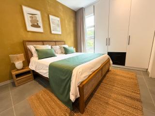 Lorlagon 2-Bedroom Beachfront Apartment by LOV Mauritius - 5