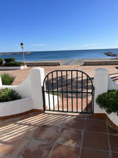 Los Flamencos, Puerto de la Duquesa - 0