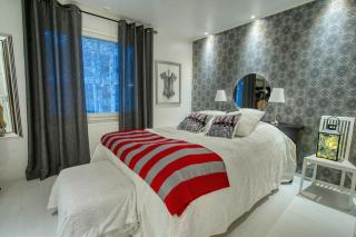 Private Home with Hot Tub & Sauna - 4