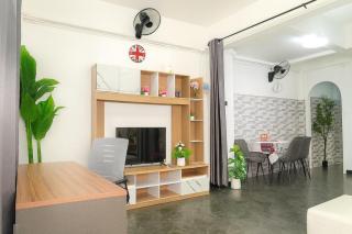 London House Phuket - 2