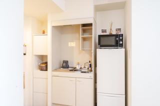 Yoshi no Kyo 607 - 2-Min Walk to Kuromon Market - Family Suite with 2 Bedrooms - 2 Toilets & 1 Bathroom - Heated Living Room Floor - Near Dotonbori - 7