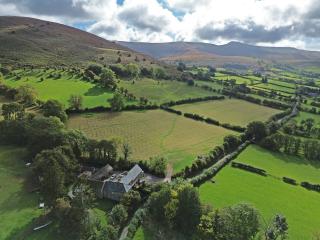 Cwmffrwd Farm's 16th Century Hayloft - 8