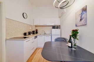 Apartment Luxury - 8