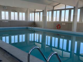 Eiffel Tower View & Pool - 7