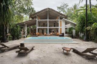 Gorgeous beachfront villa with private pool - 8