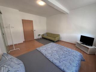 AriProp Kretzschau Village Apartment - 9