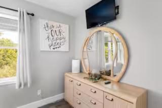 Spacious 3 Bedroom - 1