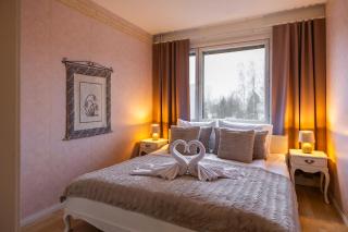 Elegant Winter Apartment - 5