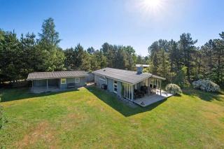 Well-Designed House In Scenic Surroundings - 0