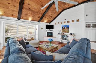 PW1310: 1310 Pelican Watch - 2