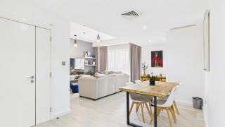 Spacious 2 BR with Sea and Marina View Bahar JBR - 5