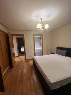 Stunning Marina high floor ocean view - 7