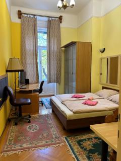 Central Location - Grand Boulevard - 9