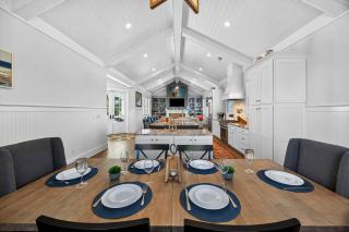 AV3-23: 3 23rd Avenue - 7