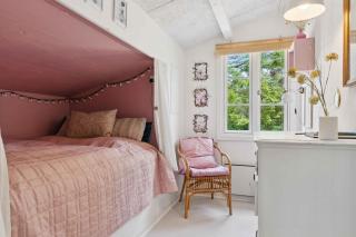 Lovely Cottage With View Of The Fjord - 5