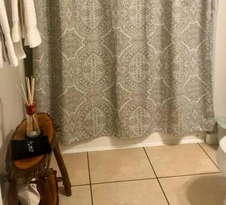 Stylish Room Rental for a Romantic Getaway in Dahlonega, Georgia - 9