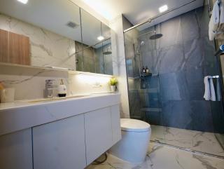 Sky river room overlooking the City of ChiangMai 102N50 - 2