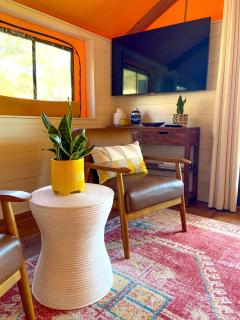Beautiful Tented Cabin in Texas for Glamping by Guadalupe River - 9
