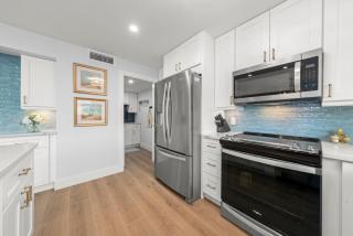 Island Beach Club 210E - 4