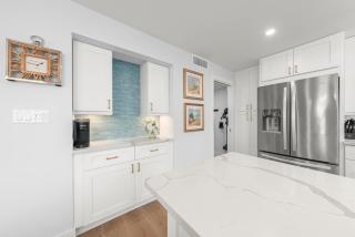 Island Beach Club 210E - 1