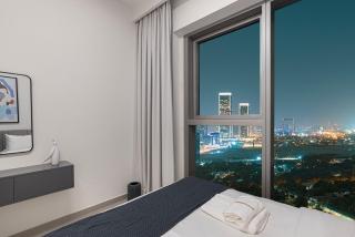 Modern 2BR Apartments near Dubai Mall, Downtown - 8