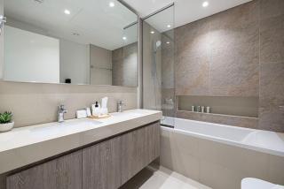 Modern 2BR Apartments near Dubai Mall, Downtown - 7